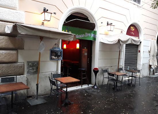 vatican-city/st-peter-s-square/bar/saxophone-live-pub