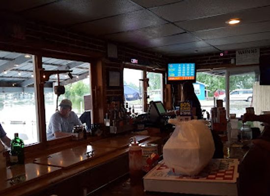 new-york/north-country/bar/snug-harbor-restaurant-bar