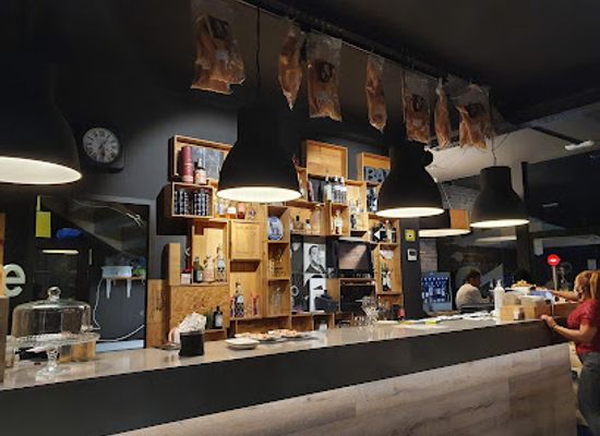 andorra/encamp/bar/13-5-wine-bar-andorra