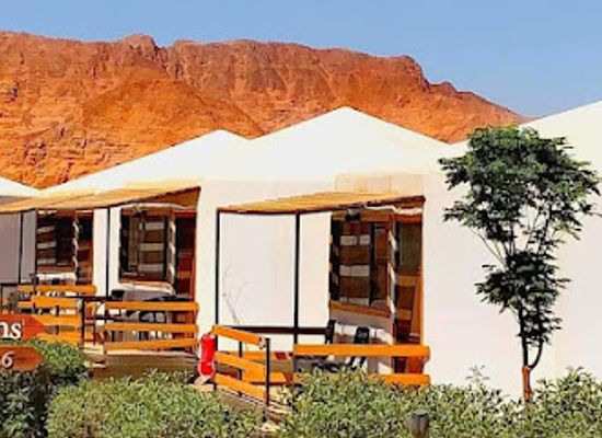 jordan/wadi-rum/bar/rum-oasis-luxury-camp