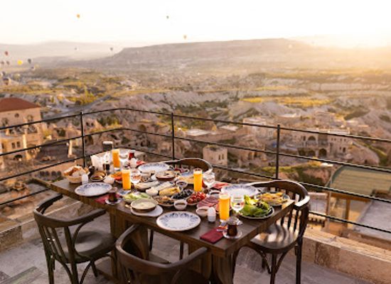 turkiye/cappadocia/uchisar/bar/felis-restaurant-pub