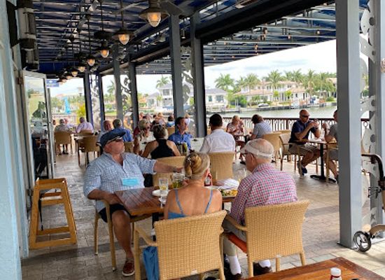 florida/naples-beach/bar/the-village-pub