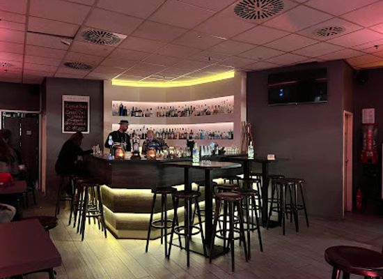 germany/berlin/bar/posh-bar