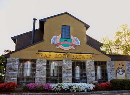 new-jersey/great-swamp-national-wildlife-refuge/bar/trap-rock-restaurant-brewery