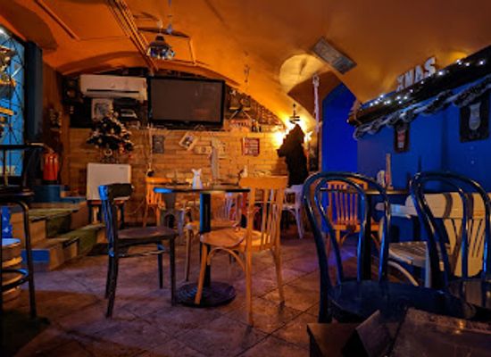 hungary/transdanubia/bar/rabbit-hole-bar-cafe