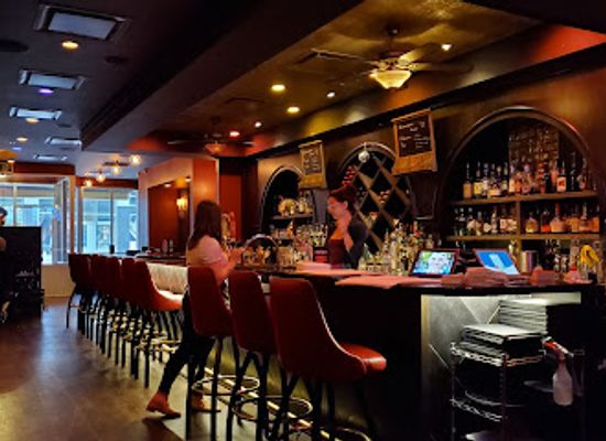 canada/regina/warehouse-district/bar/the-lancaster