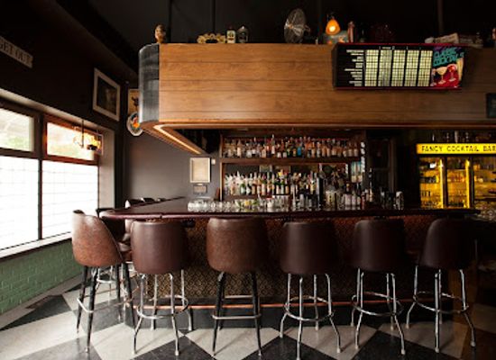 illinois/chicago/bar/best-intentions