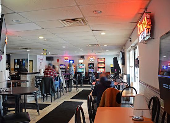 illinois/illinois-beach-state-park/bar/jen-g-s-pizza-and-pub
