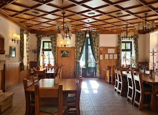 hungary/matra/bar/st-hubertus-panzio-etterem