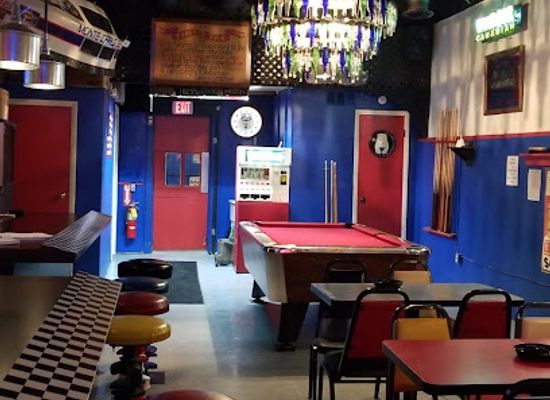 indiana/the-uplands/bar/tobby-s-bar