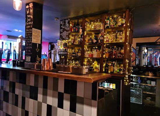 united-kingdom/scotland/bar/slouch-live-music-kitchen-late-night-venue