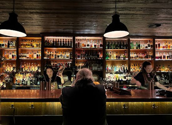 australia/australian-capital-territory/bar/molly