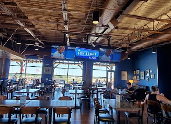 wisconsin/ice-age-trail/bar/blue-badger-bar-grill