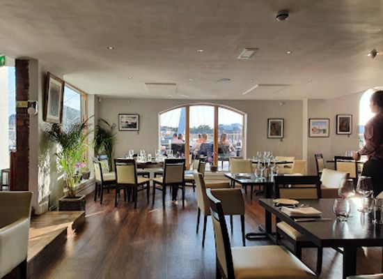 united-kingdom/west-glamorgan/restaurant/the-river-house
