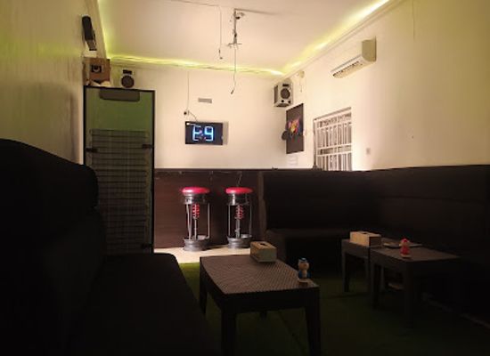 nigeria/kajuru-castle/bar/qubiclexclusive-cafe-lounge