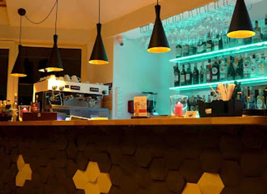 poland/stolowe-mountains/bar/cafe-restaurant-vis-a-vis