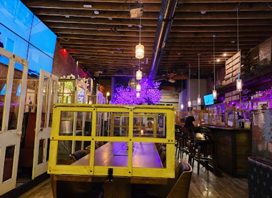 colorado/durango/bar/derailed-pour-house
