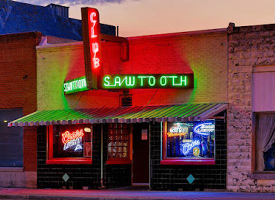 idaho/sawtooth/bar/sawtooth-club