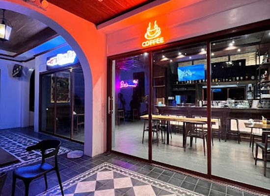 philippines/ilocos-region/bar/ricos-bar-and-cocktail-lounge