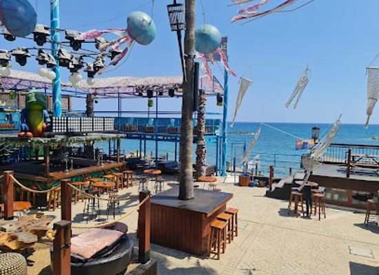 cyprus/governor-s-beach/bar/guaba-beach-bar