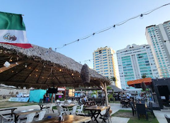 mexico/acapulco/bar/bar-la-malta