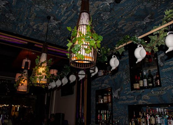 new-zealand/hamilton/bar/mad-hatters-teapot-cocktail-bar