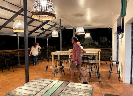 australia/northern-queensland/bar/ellis-beach-bar-grill