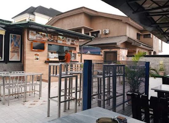 nigeria/uyo/osongama-estate/bar/gems-lounge