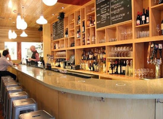 massachusetts/middlesex-county/bar/spoke-wine-bar