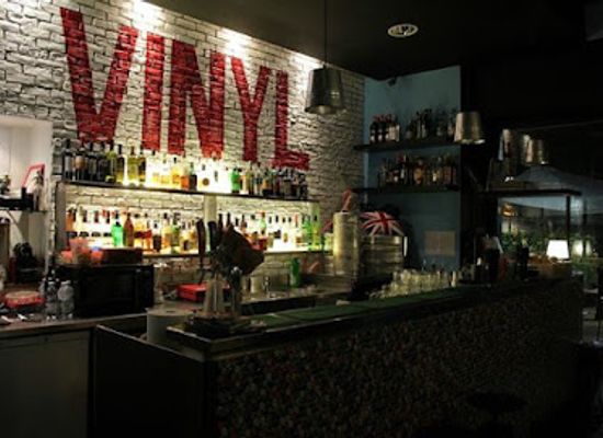 italy/lombardy/bar/vinyl-pub