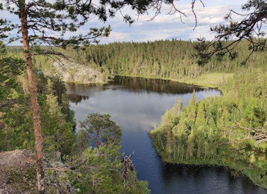 finland/karhunkierros-trail/bar/ristikallio-cliffs