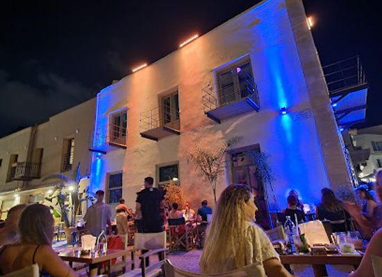 greece/crete/rethymno/bar/nafpigio