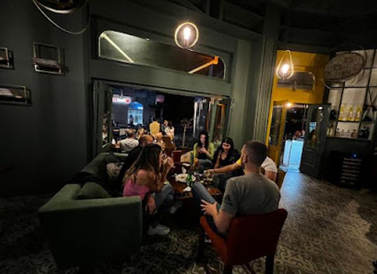 lebanon/jounieh/bar/junya-cafe-bar