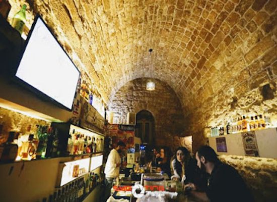 lebanon/jbeil-district/bar/frolic-pub-cafe