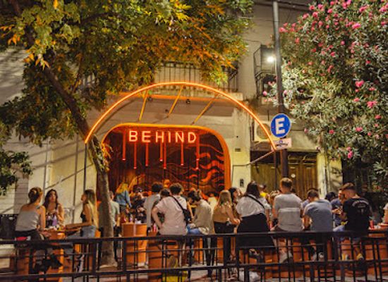 argentina/buenos-aires/palermo/bar/behind-bar