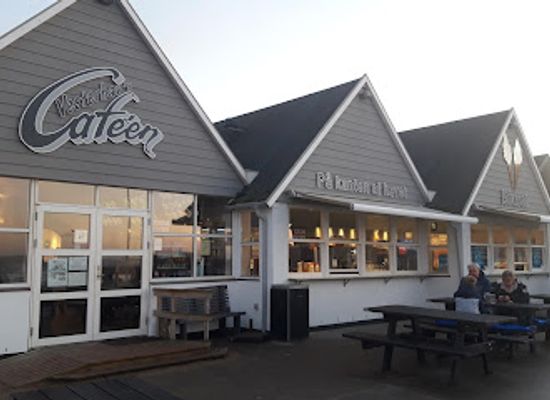 denmark/thy-national-park/bar/vesterhavscafeen-ved-norre-vorupor-landingsplads
