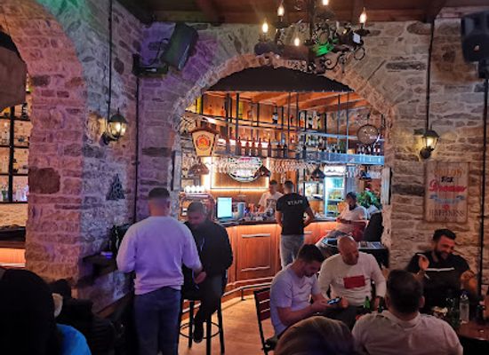 albania/gjirokaster-region/bar/gallery-irish-pub