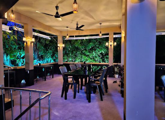 maldives/maafushi/bar/sky-light-cafe