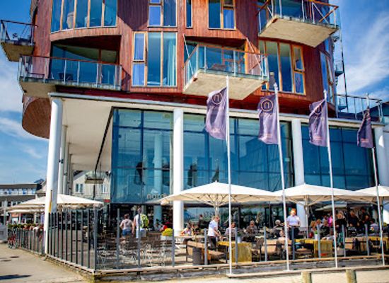 norway/lofoten/bar/nordis-restaurant-svolvar
