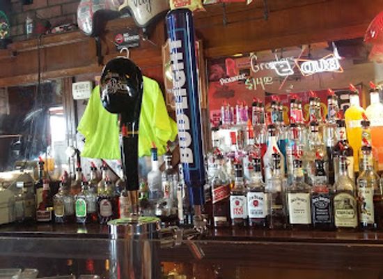 iowa/burlington/bar/roederer-s-pit-stop