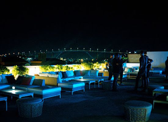 curacao/band-abou/bar/cascada-rooftop-bar-kitchen