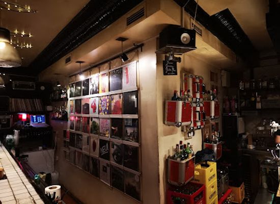 spain/granada/realejo-san-matias/bar/loop-bar-records