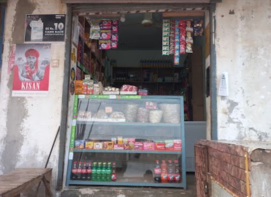 pakistan/northern-punjab/bar/iqbal-karyana-stor