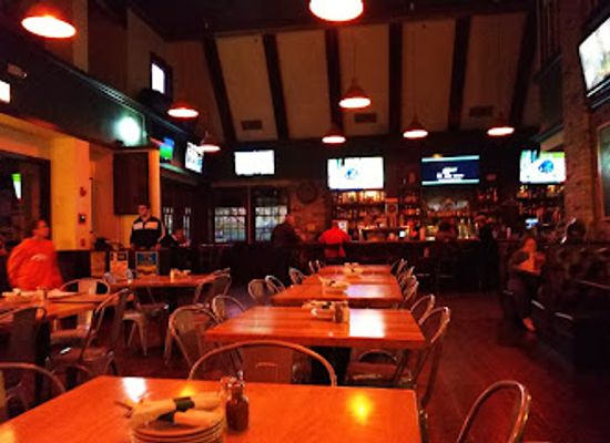 illinois/palatine/bar/durty-nellie-s-gastropub-concert-hub