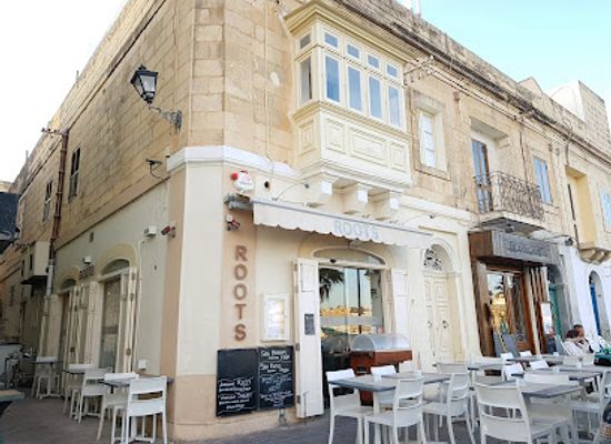 malta/marsaxlokk/bar/roots-restaurant
