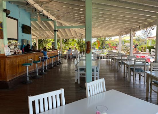antigua-and-barbuda/redonda/bar/sea-dream-restaurant-and-bar