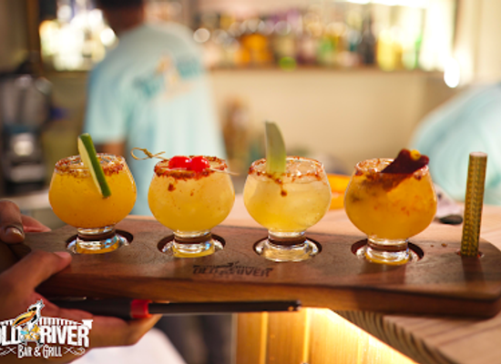 belize/belize-district/bar/old-river-bar-grill