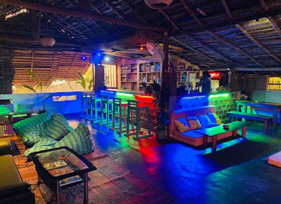 sri-lanka/southern-province/bar/surf-control-rooftop-lounge