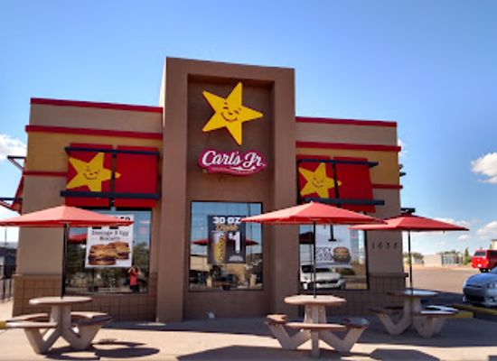 arizona/petrified-forest-national-park/bar/carl-s-jr