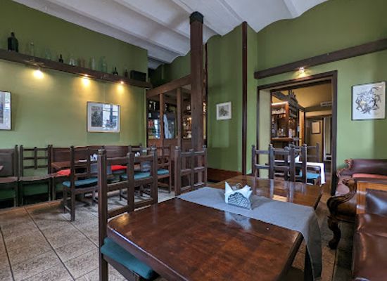 lithuania/vilnius/uzupis/bar/uzupio-kavine
